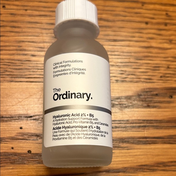 The Ordinary Hyaluronic Acid 2% + B5 Serum - Clear and White/9 - Picture 1 of 1
